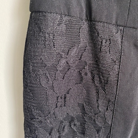 Suzy Shier Women's Black Pull On Midi Skirt Lace Accents Size Medium‎ - Picture 3 of 12
